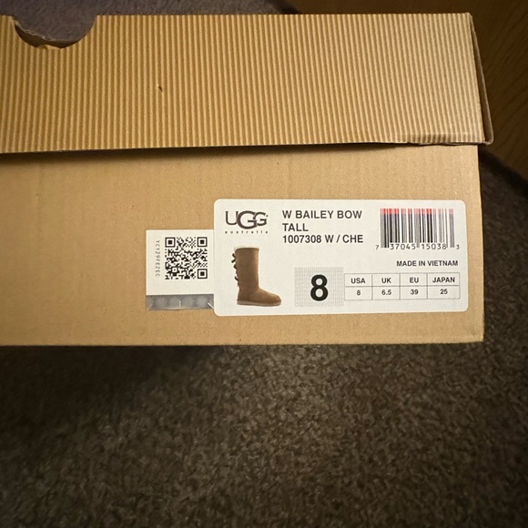 UGG Bailey Bow Tall Boots - Chestnut - Picture 9 of 9